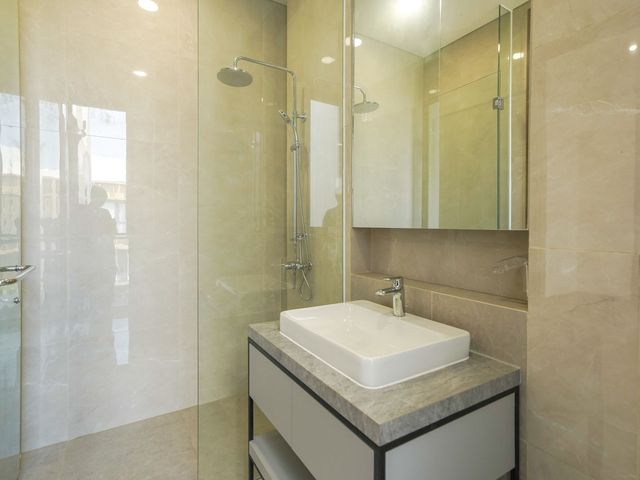 place photo 70