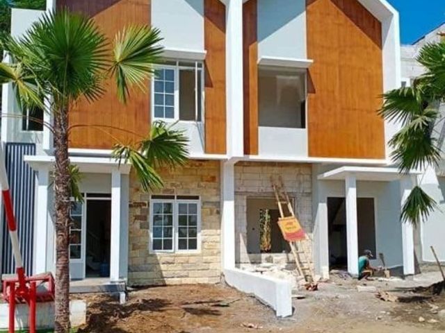 Rumah 2 lantai daerah dau Fasilitas Lengkap dan Berkelas