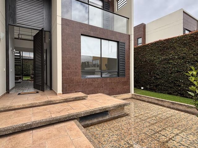 place photo 75