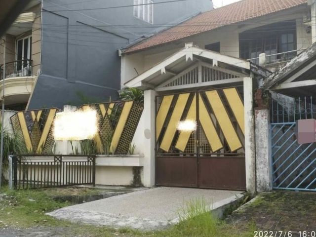 Rumah Ngagel Jaya hadap Selatan, Strategis