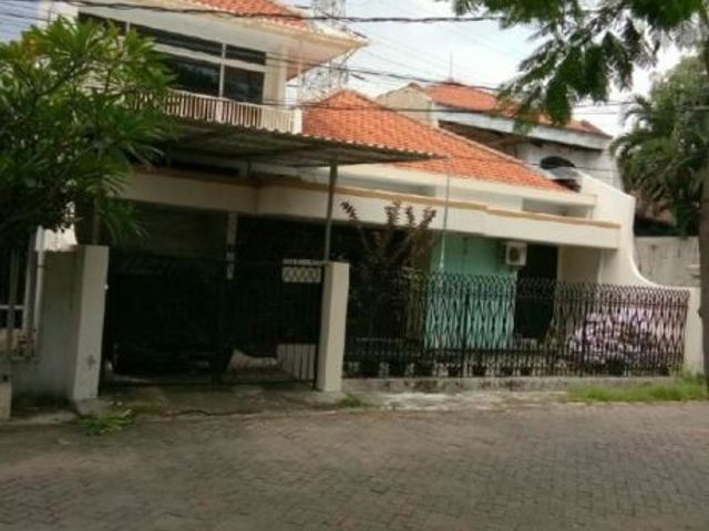 Rumah di Manyar Tirtoyoso lokasi asri