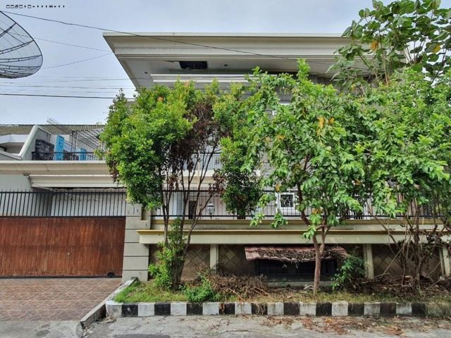 Rumah Dharmahusada Indah Selatan STRATEGIS MINIMALIS