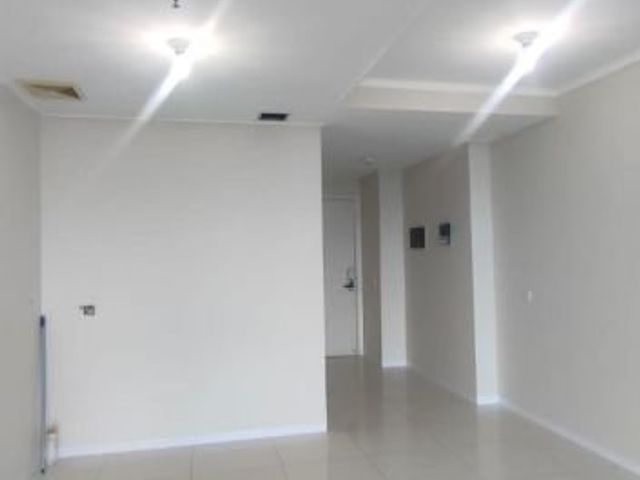 MURAH, Apt. The Via Vue Ciputra World View city - Selatan Kosongan seperti baru