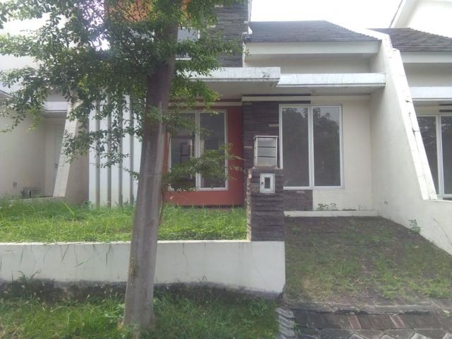 Rumah dijual La Diva Menganti Gresik