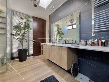 place photo 38