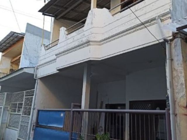Rumah di Ploso Timur, Row jalan 1 mobil