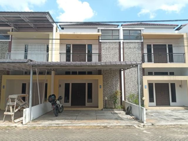 dijual rumah siap huni lokasi pontianak