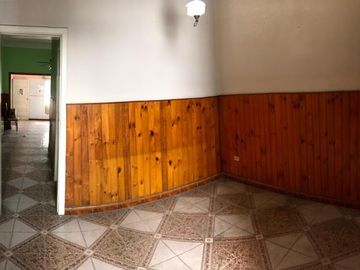 VENTA CASA PH 4 AMB AL FRENTE CON COCHERA LANUS E. APTO CREDITO