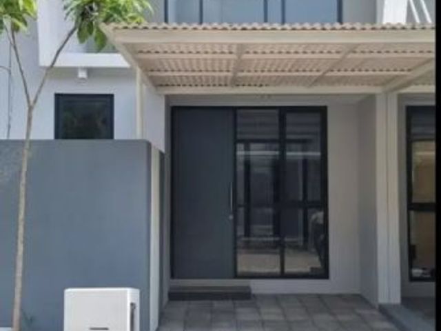 Jual rumah royal residen sby barat