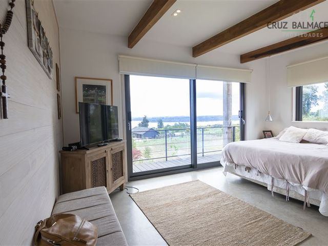 place photo 48