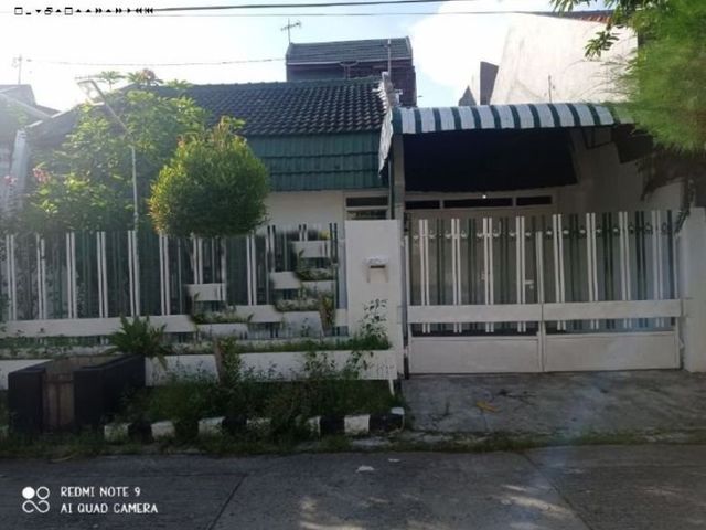 Rumah di Wisma Permai Tengah Hadap selatan