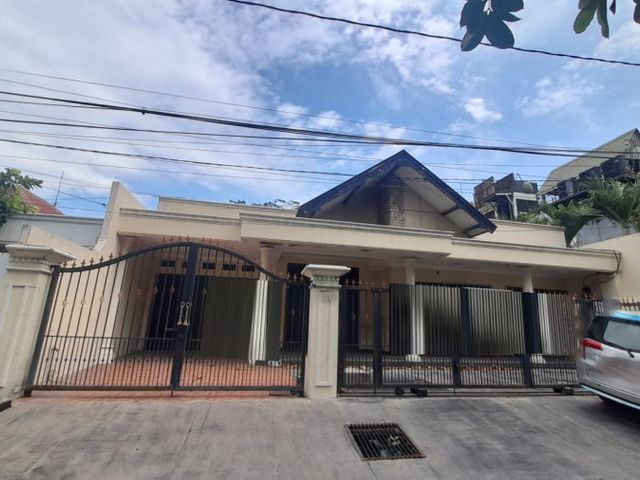 Rumah Disewakan Jl. Asahan Surabaya KT