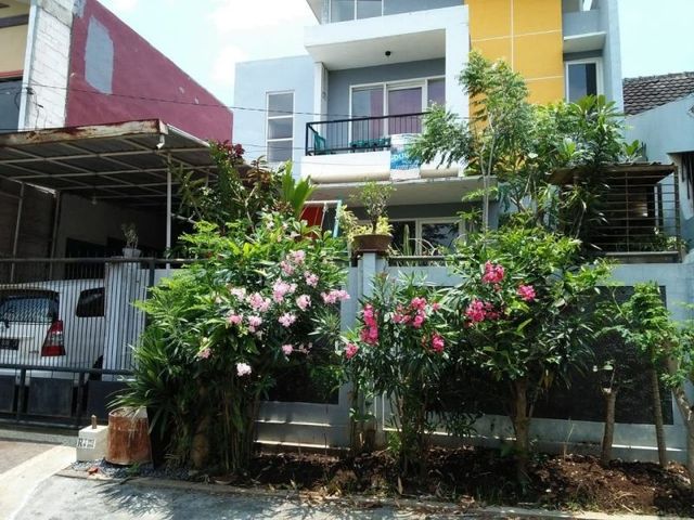 6614 Rumah Mewah Siap Huni di Palmerah buring