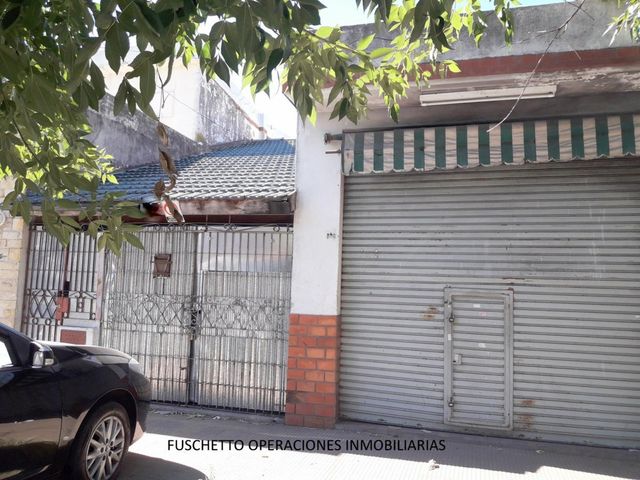 VENTA - LA TABLADA  - CASA 3 AMB - COD 858