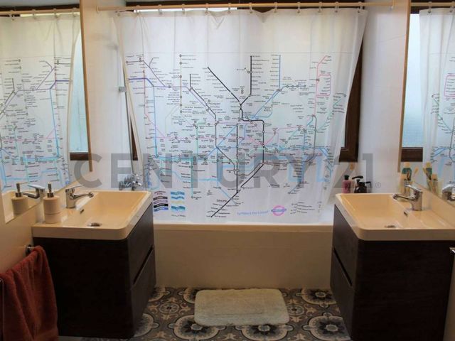 place photo 18