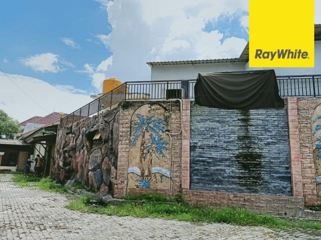 Dijual Rumah Hook di Jl Kartini, Pusat Kota Surabaya