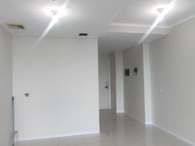 MURAH, Apt. The Via Vue Ciputra World View city - Selatan Kosongan seperti baru