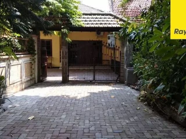 Dijual Rumah di Monginsidi, Surabaya Pusat