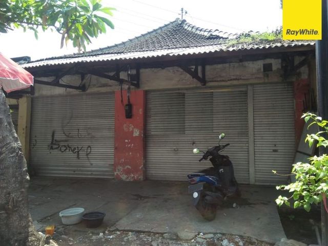 Dijual Cepat Rumah SHM Di Jl. Demak , Surabaya