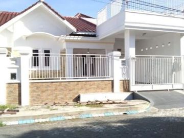 Rumah Ciamik Delta Raya , Deltasari Baru Waru Row 2 Mobil Masih Luas