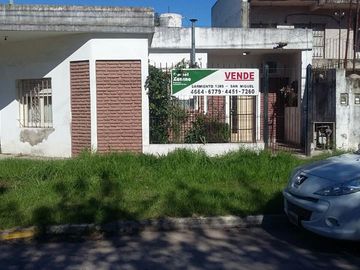 Casa en venta en María Rosa Mística