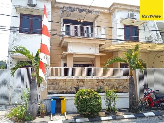 Disewakan Rumah SHM 2 Lantai Di Jl. Darmo Indah Barat, Surabaya