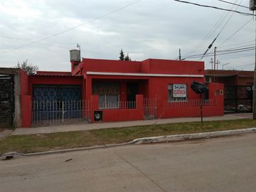 Casa a tres cuadras de Av. Gaspar Campos