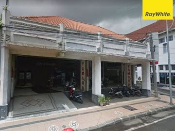 Dijual/Disewakan Rumah/Kantor Hook Pusat Kota di Jl Veteran, Surabaya