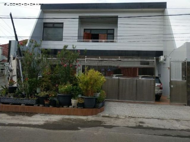 Rumah di Nirwana Executive, Hadap Utara