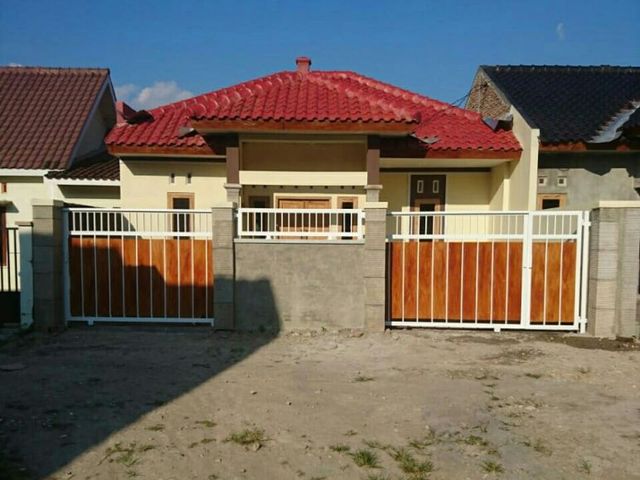Dijual rumah cantik di Mayang barat Gentan
