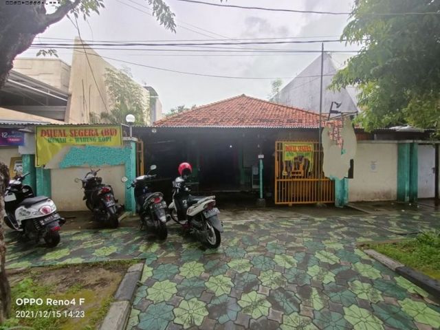 Rumah usaha di Raya Mongisidi Sidoarjo Listrik 2.200watt