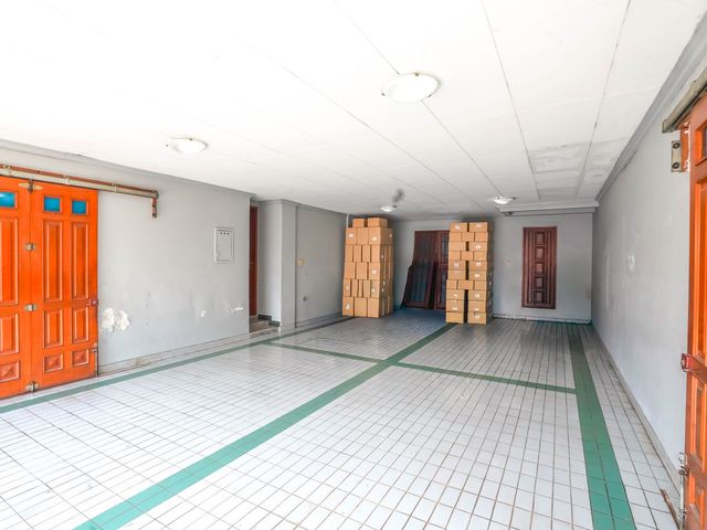 place photo 81