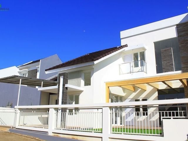 Rumah Dijual MURAH BU Siap Huni Desain Modern SHM di Malang