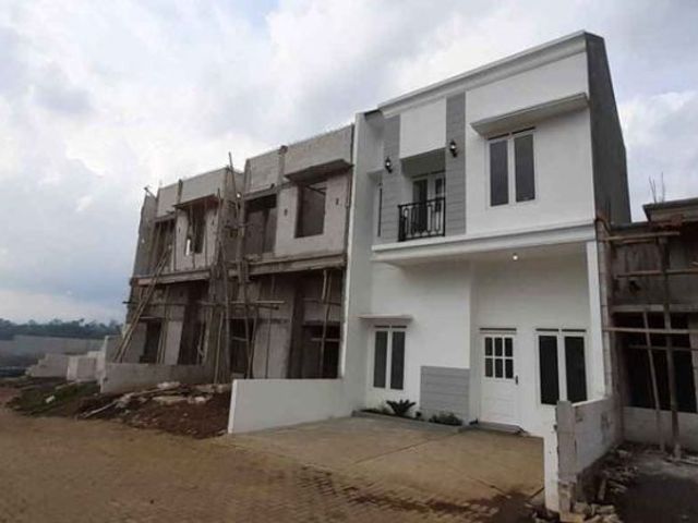 Rumah 2 lantai dekat Kampus Binus Malang
