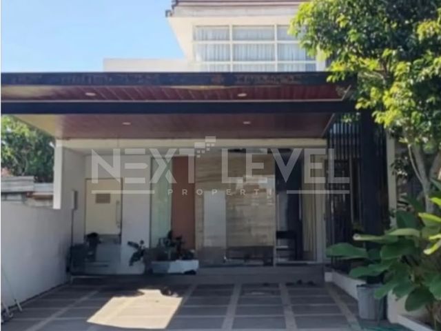 Dijual rumah lelang di Citraland Woodland Surabaya barat