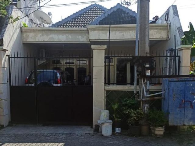Rumah Ploso Timur, Siap Huni, Carport 1, Row 2.5 mobil