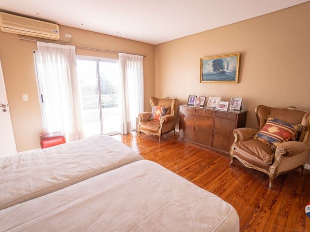 place photo 48