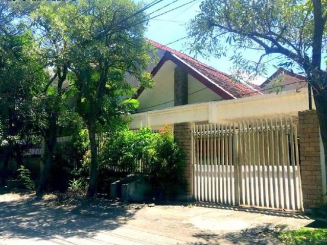 Rumah 2 Lantai nol jalan Ngagel jaya Cocok untuk kantor