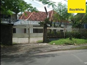 Disewakan Rumah Siap Huni Hadap Barat Di Jl. Kalasan , Surabaya