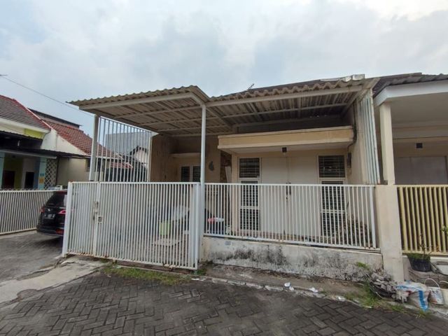 Rumah Kendalsari Pratama (Belakang Superindo MERR)