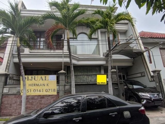 Dijual rumah 2.5lantai villa Kalijudan indah surabaya