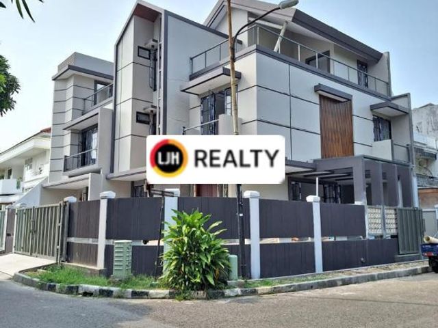RUMAH MEWAH BRAND NEW DI TAMAN PERMATA BUANA JAKARTA BARAT