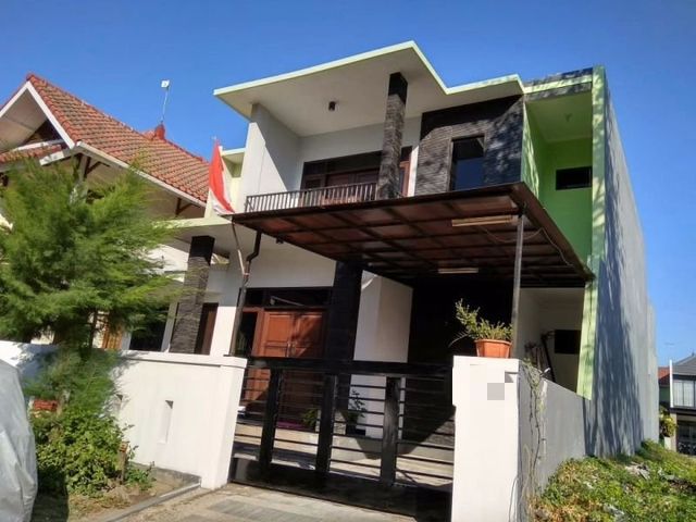 Rumah Minimalis Villa Westwood Pakuwon City Row 3 Mobil
