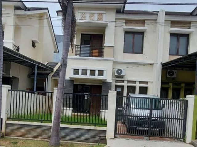 Rumah Nyaman di Cluster Aralia Harapan Indah Bekasi