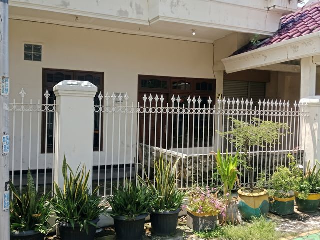 Jual Rumah 2 Lantai Nyaman di Surabaya Bubutan