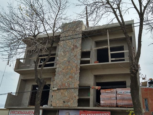 VENTA DE DEPARTAMENTO EN Lobos
