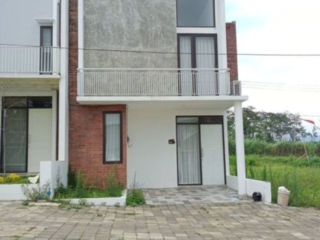 Rumah Promo 350 jutaan 2 lantai siap huni