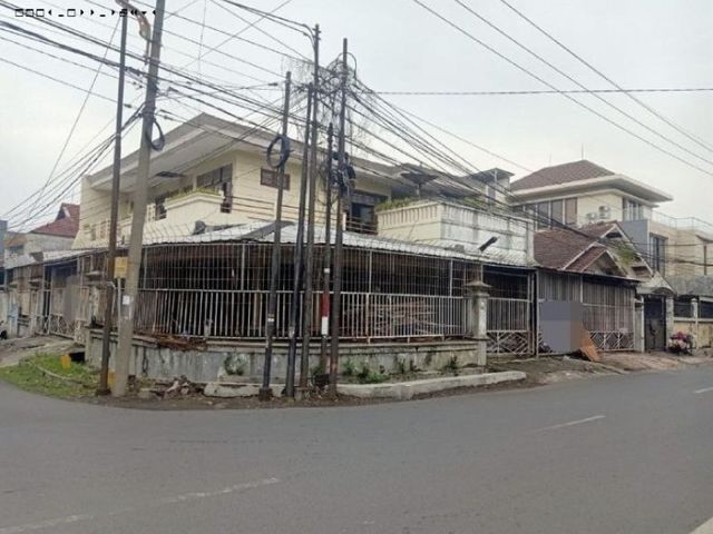 Rumah Usaha Hook Rungkut Asri, STRATEGIS