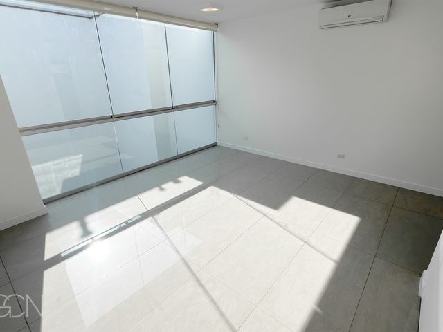 place photo 51