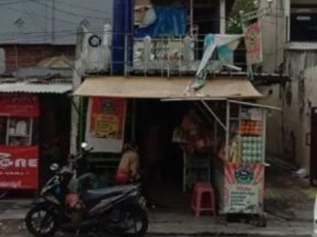 Rumah Usaha Bratang Gede STRATEGIS